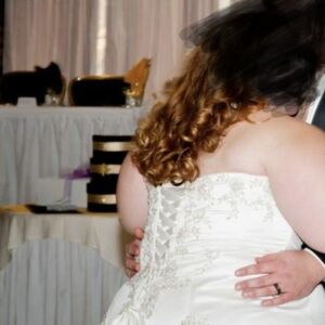 Plus Size Women's Wedding Dress